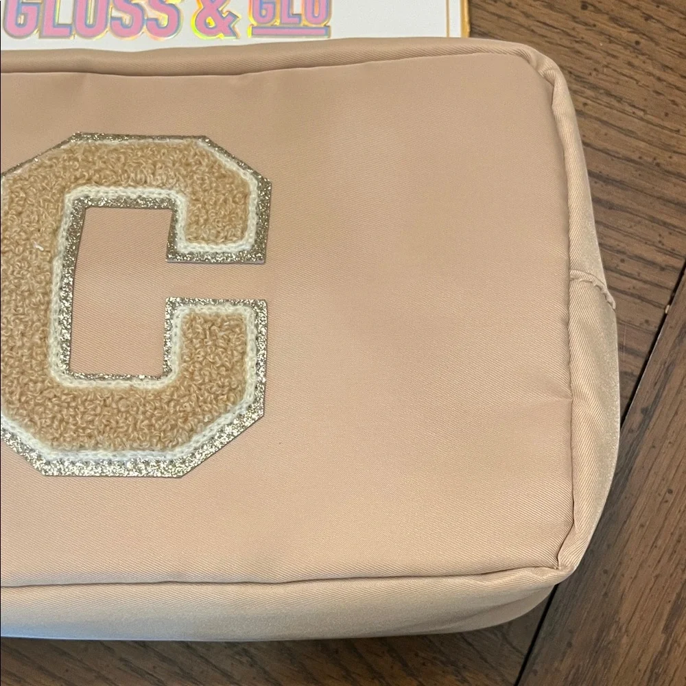 Gloss & Glo Beige‎ Makeup Bag